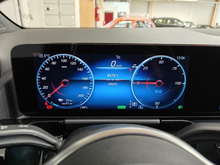 MERCEDES-BENZ EQA 2023