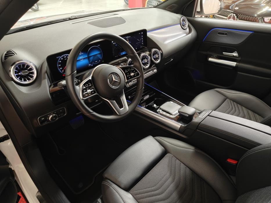 MERCEDES-BENZ EQA 2023