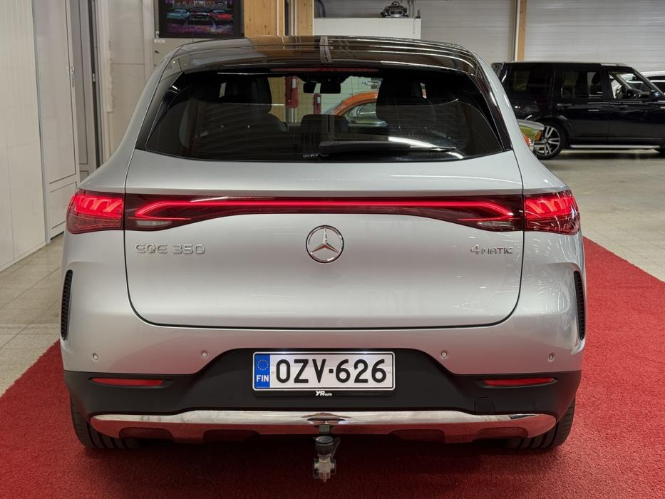 MERCEDES-BENZ EQE SUV 2023