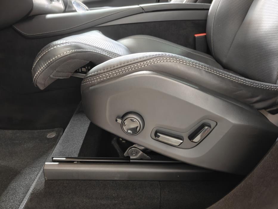 VOLVO XC90 2023