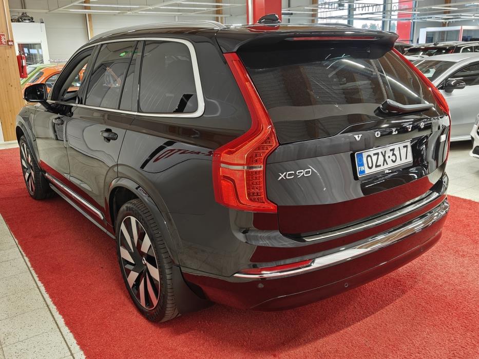 VOLVO XC90 2023