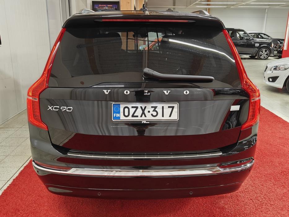 VOLVO XC90 2023