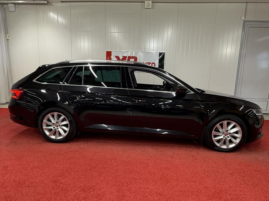 SKODA Superb 2022