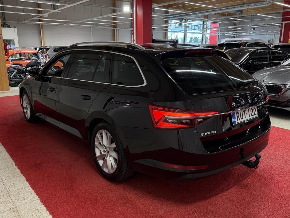 SKODA Superb 2022