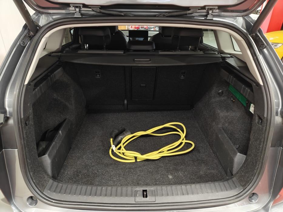 SKODA Enyaq 2023