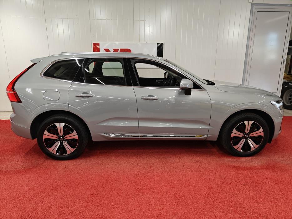 VOLVO XC60 2024