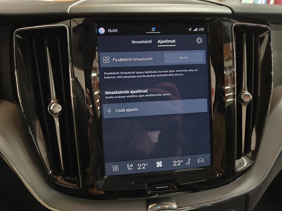VOLVO XC60 2024