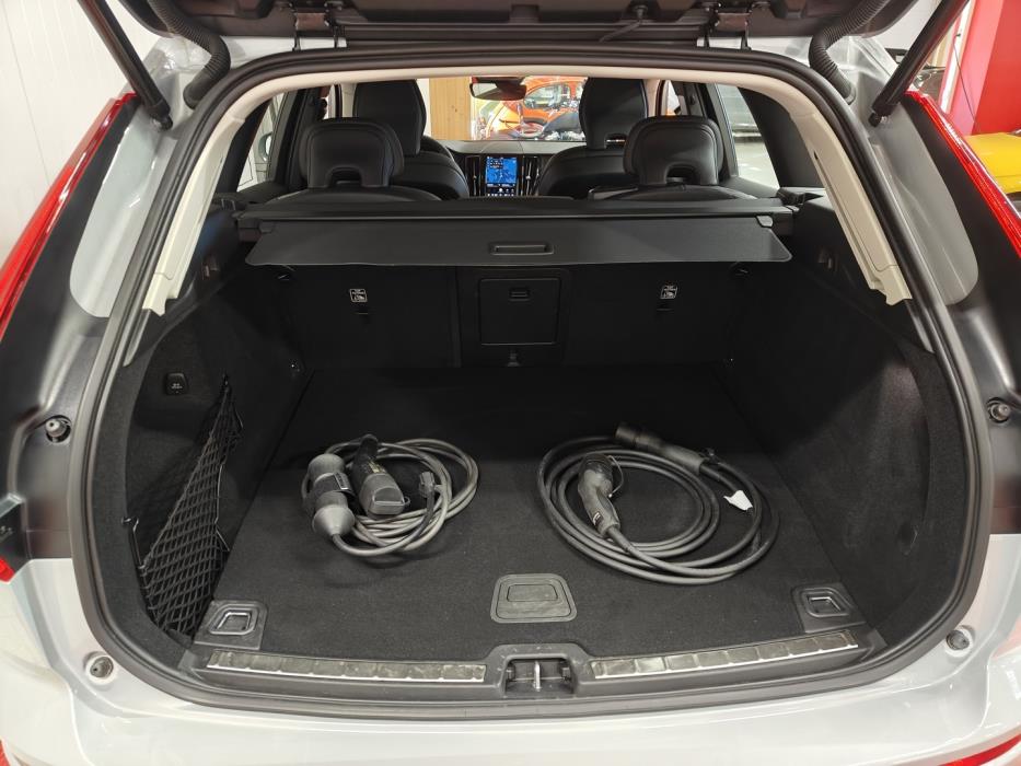 VOLVO XC60 2024