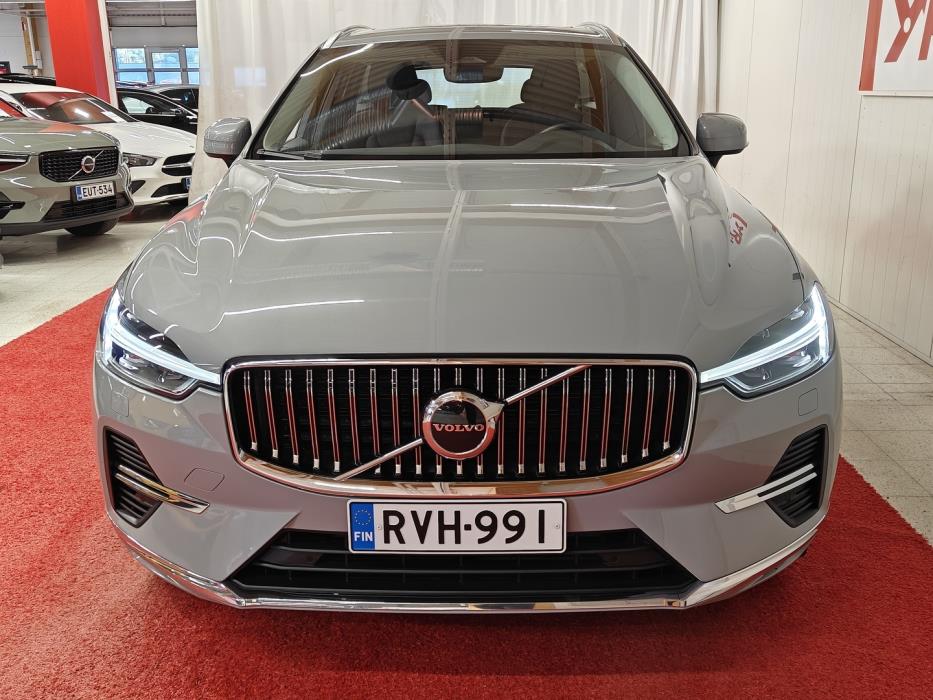 VOLVO XC60 2024