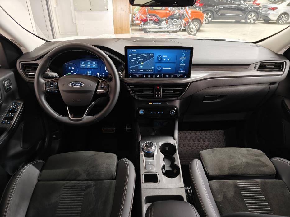 FORD Kuga 2025