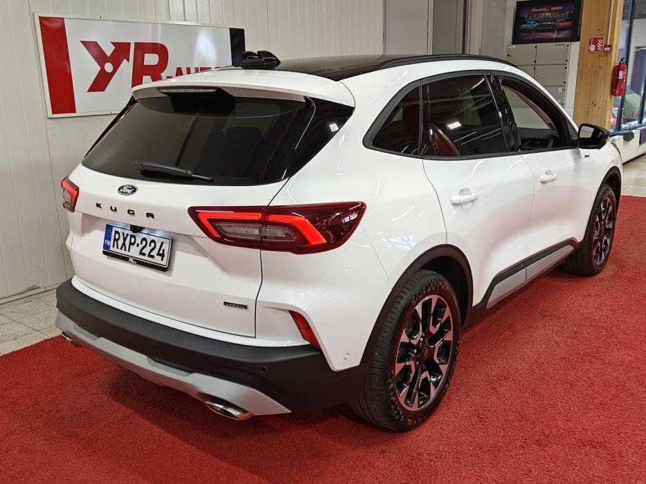 FORD Kuga 2025
