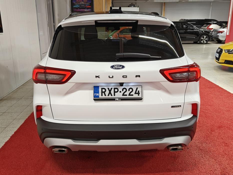 FORD Kuga 2025