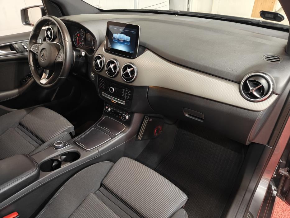 MERCEDES-BENZ B 2017