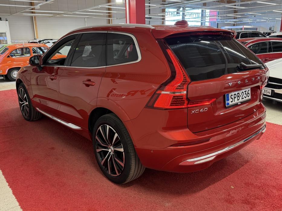 VOLVO XC60 2023