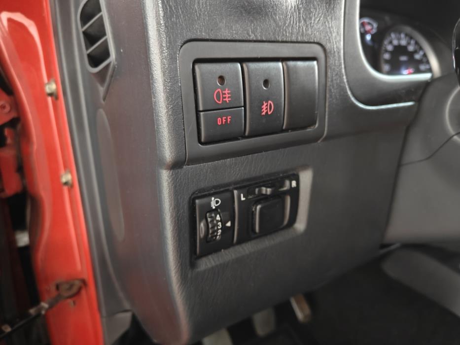 SUZUKI Jimny 2006