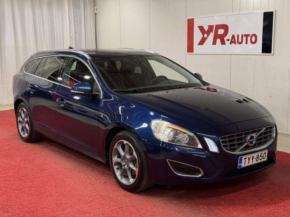 VOLVO V60 2012