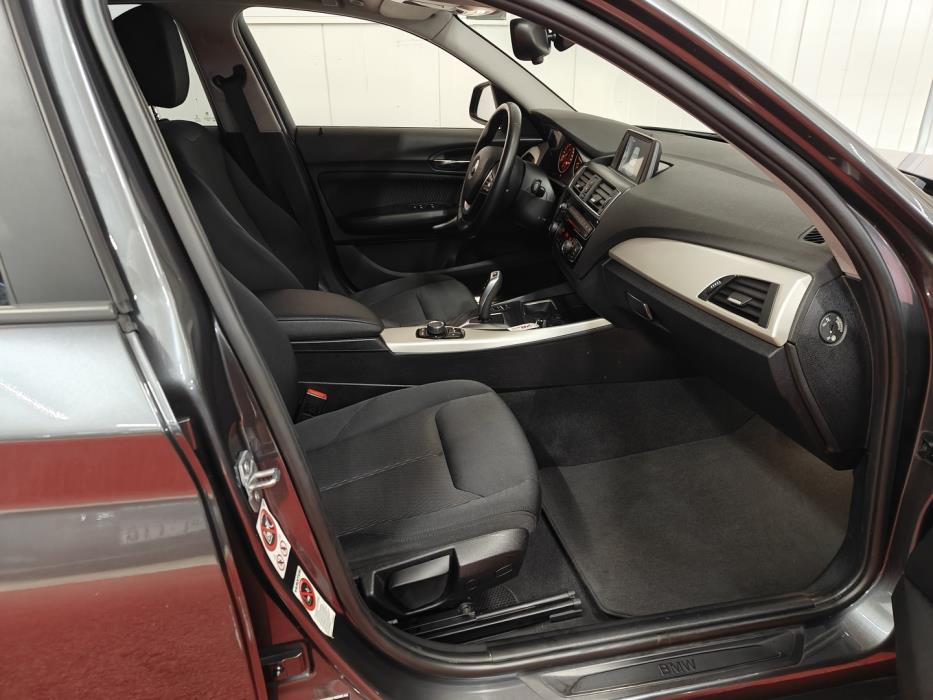 BMW 118 2015