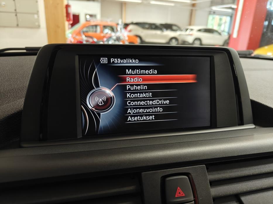 BMW 118 2015