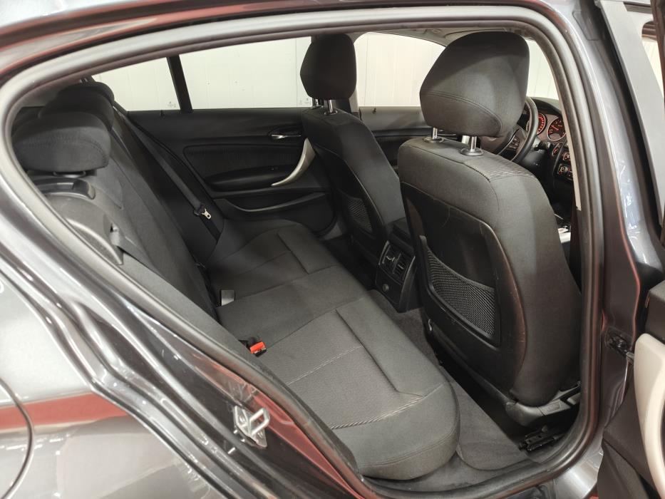 BMW 118 2015