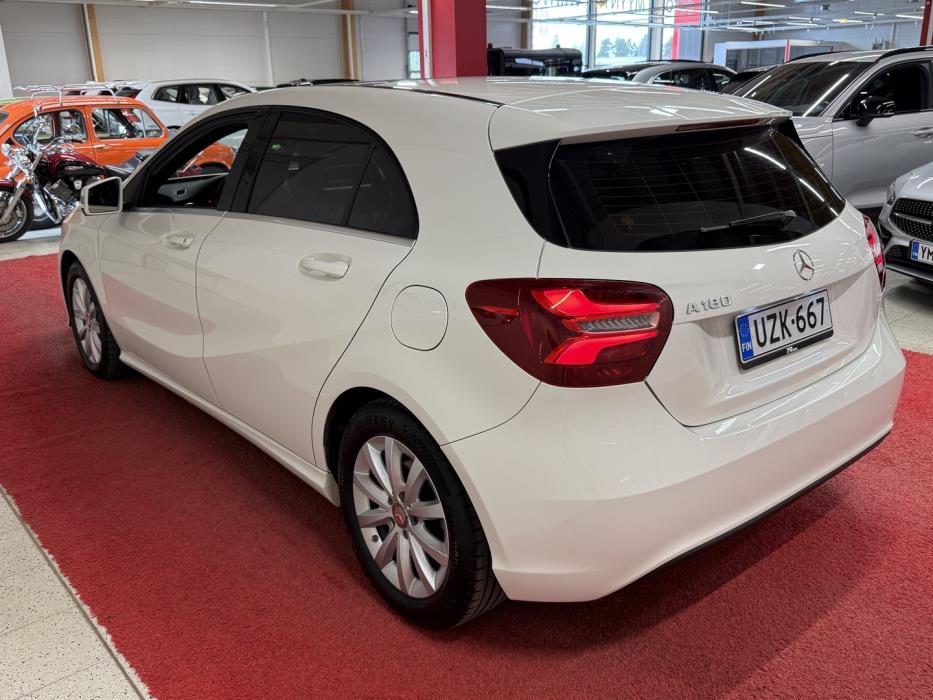 MERCEDES-BENZ A 2016