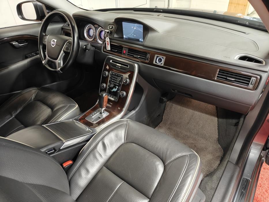 VOLVO S80 2012