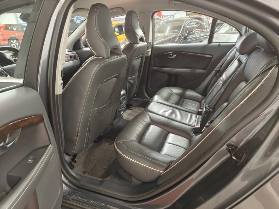 VOLVO S80 2012
