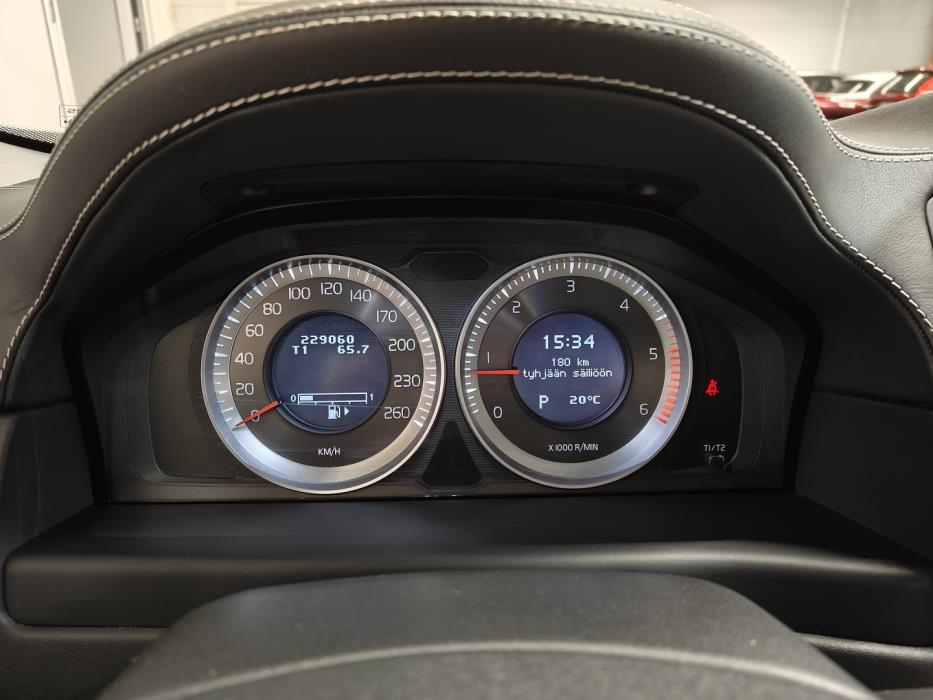 VOLVO S80 2012