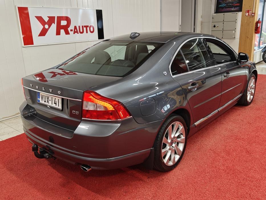 VOLVO S80 2012