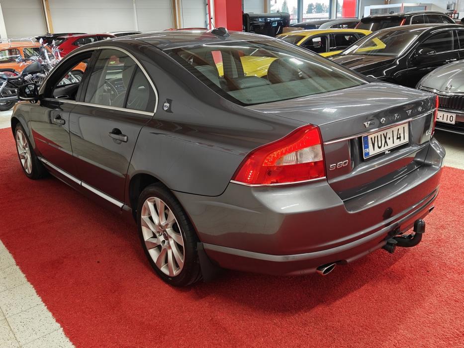 VOLVO S80 2012