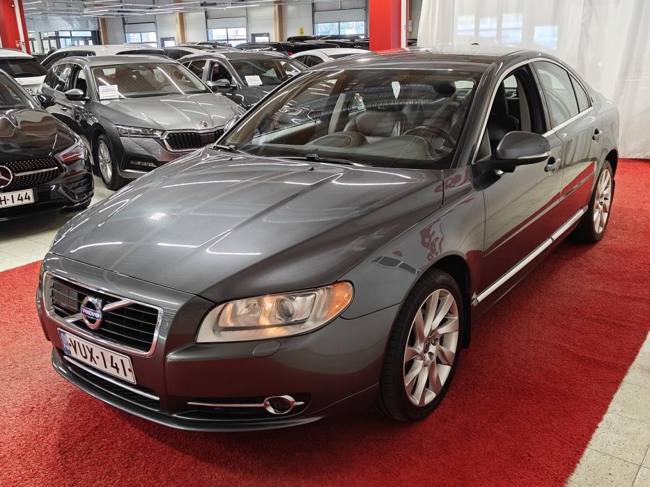 VOLVO S80 2012