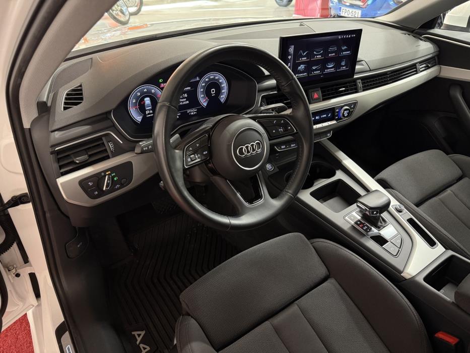 AUDI A4 2020