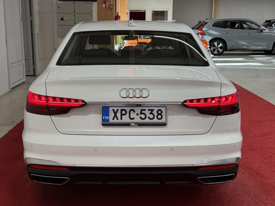 AUDI A4 2020