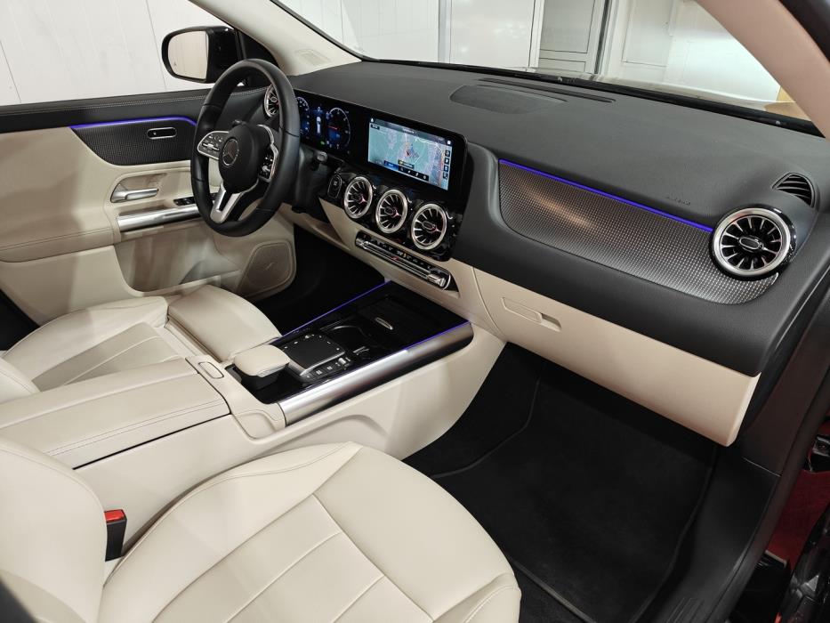 MERCEDES-BENZ EQA 2023