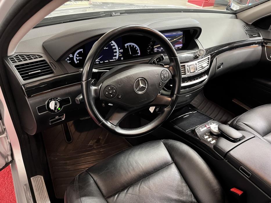 MERCEDES-BENZ S 2013