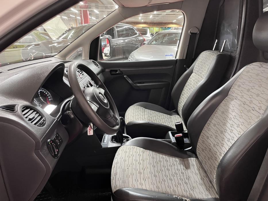 VOLKSWAGEN Caddy 2012