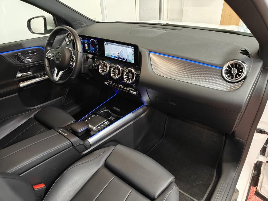 MERCEDES-BENZ EQA 2023