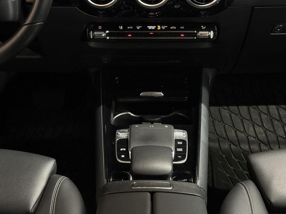 MERCEDES-BENZ B 2019