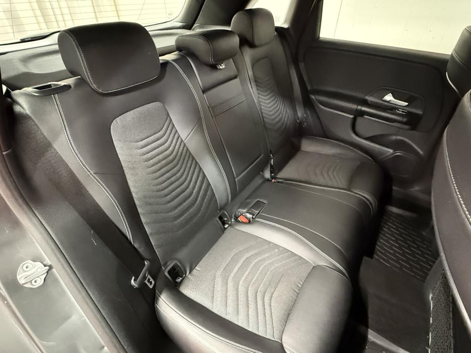 MERCEDES-BENZ B 2019