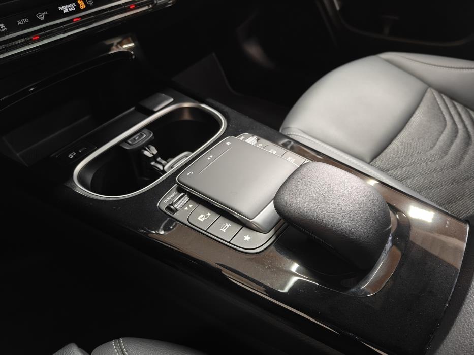 MERCEDES-BENZ CLA 2023