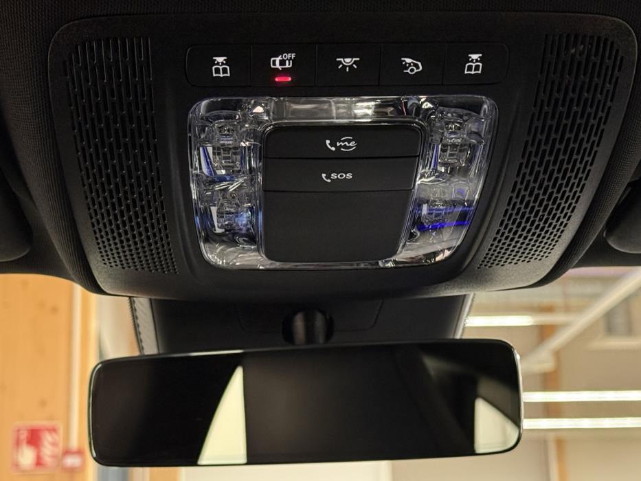 MERCEDES-BENZ CLA 2023