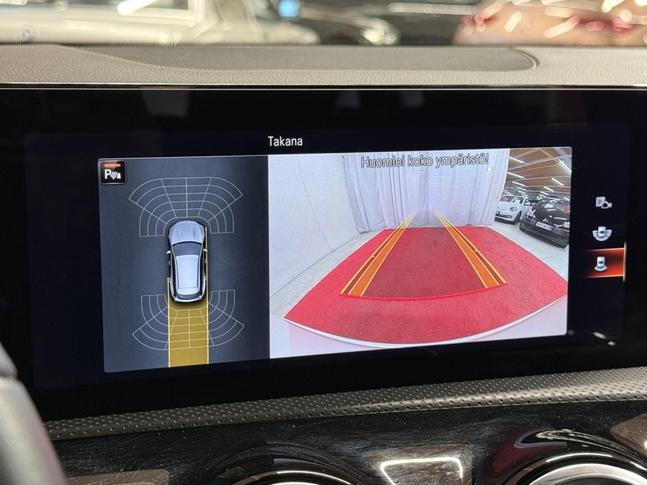 MERCEDES-BENZ CLA 2023