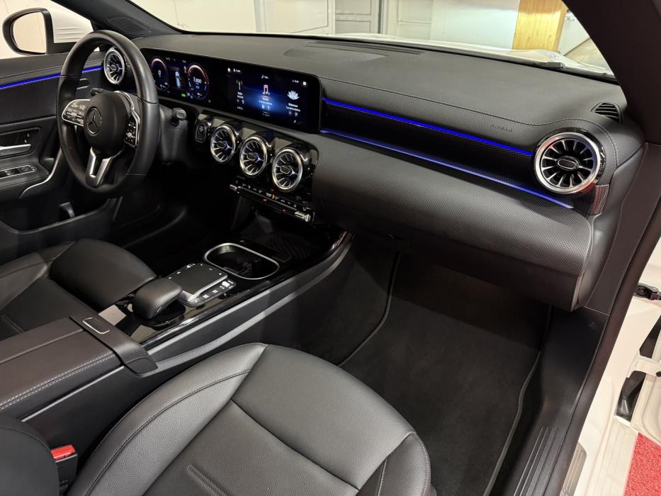 MERCEDES-BENZ CLA 2023