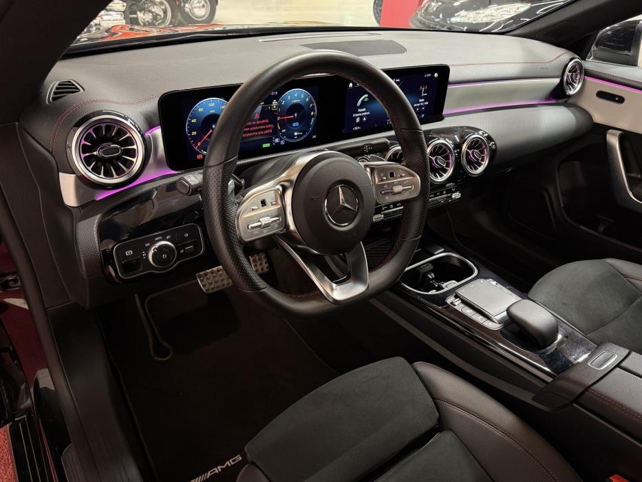 MERCEDES-BENZ CLA 2023