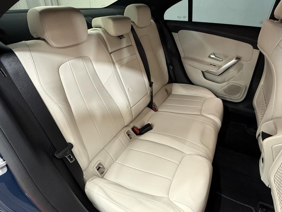 MERCEDES-BENZ CLA 2023