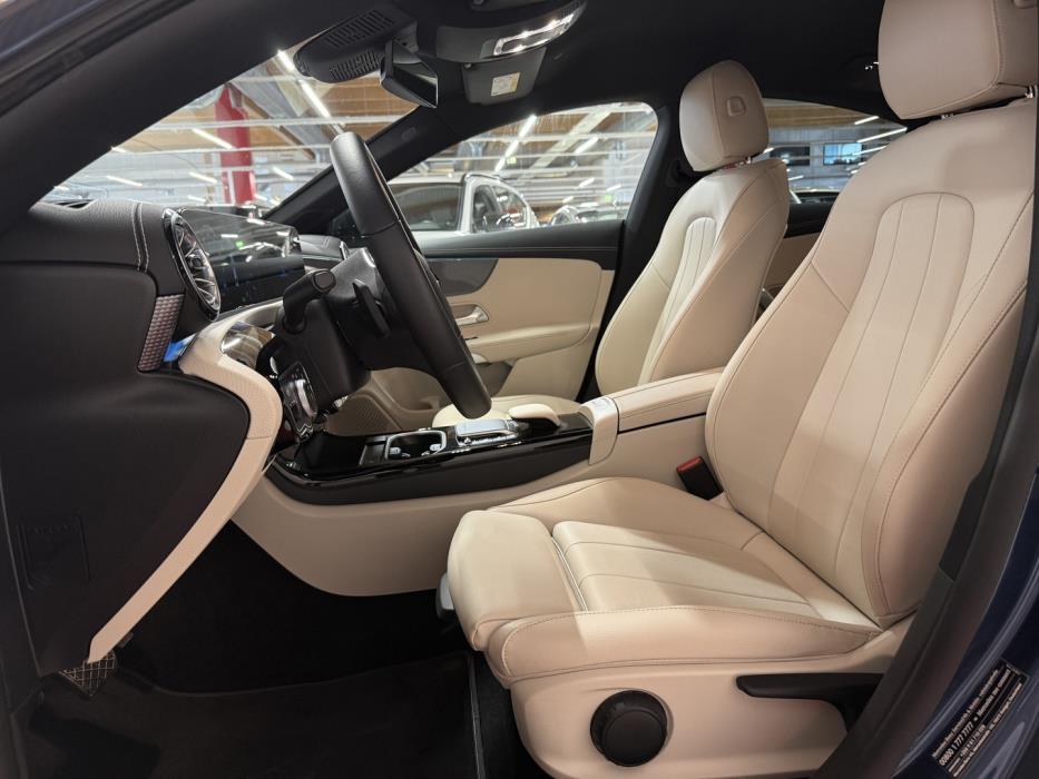 MERCEDES-BENZ CLA 2023