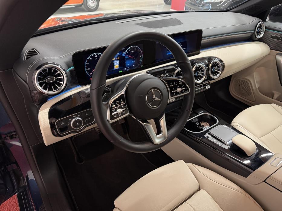 MERCEDES-BENZ CLA 2023
