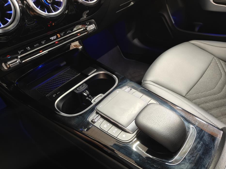 MERCEDES-BENZ CLA 2023