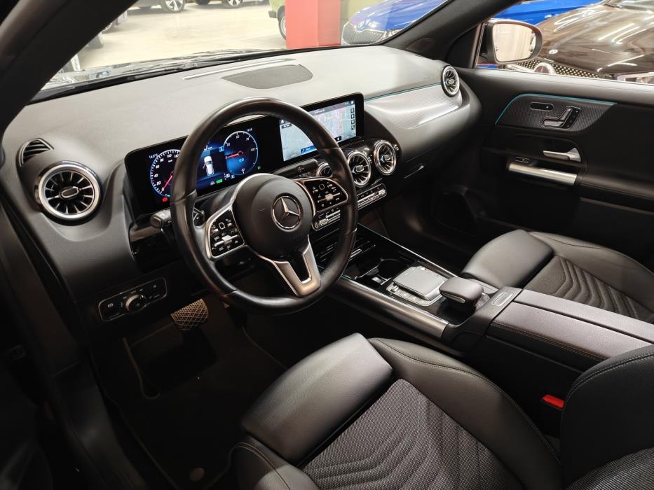 MERCEDES-BENZ EQA 2023