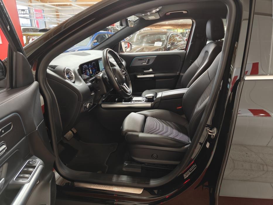 MERCEDES-BENZ EQA 2023