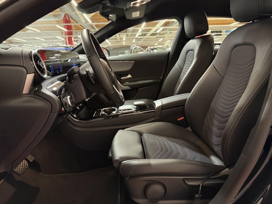 MERCEDES-BENZ CLA 2023